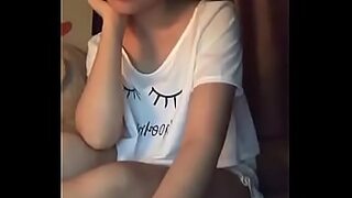 Gai viet nung
